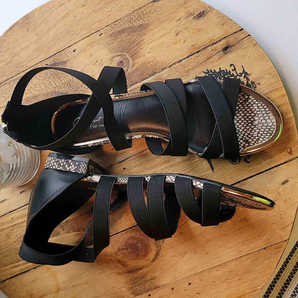 Nwot Flats sz 9.5